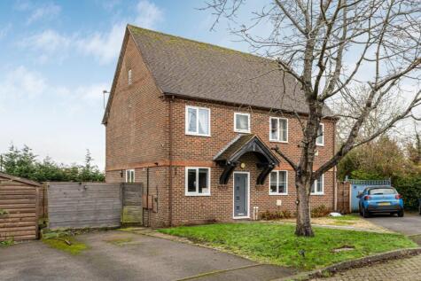 Barnfield Close, Lower Froyle, Alton