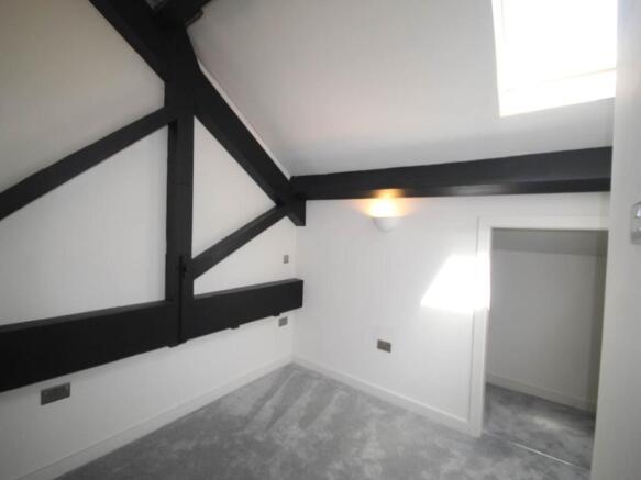 2 bed Flat to rent Image 9