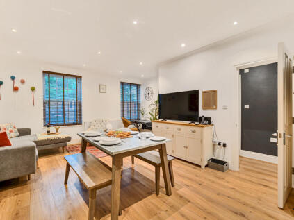 Courtview House, East Molesey, KT8