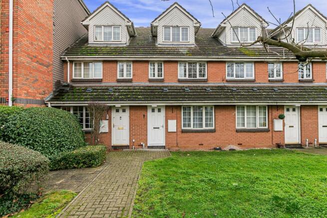 The Croft, Friday Hill, Chingford E4 photo 4