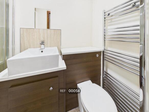 Studio to rent Image 6