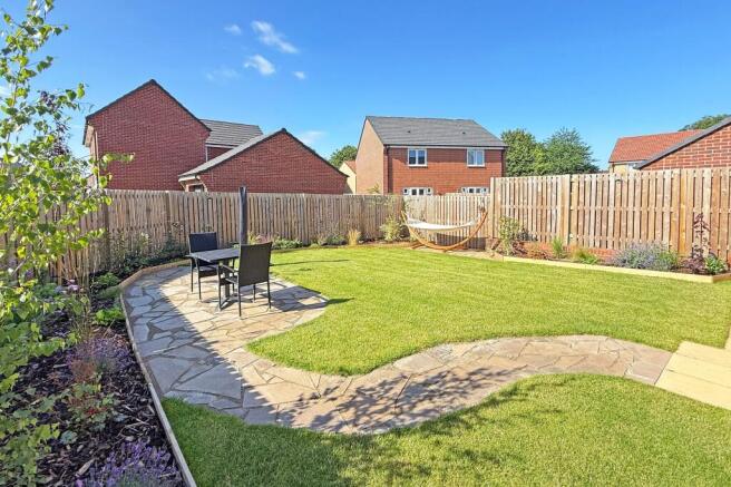 4 bed Detached for sale Image 7
