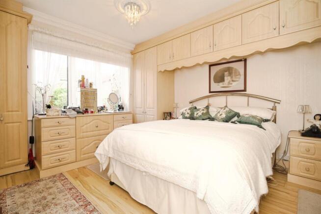 2 bed Detached Bungalow for sale Image 6