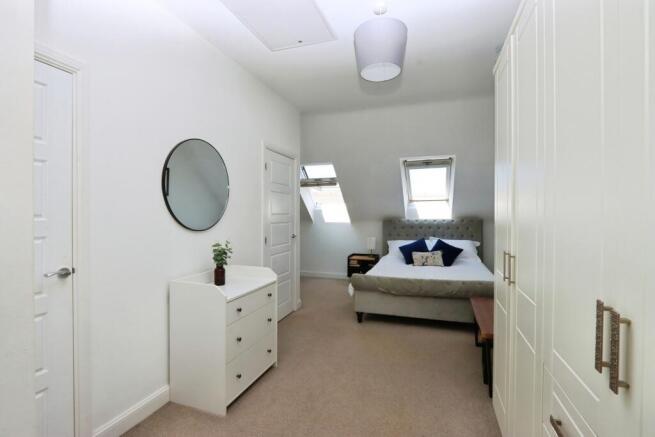 3 bed Town House for sale Image 12