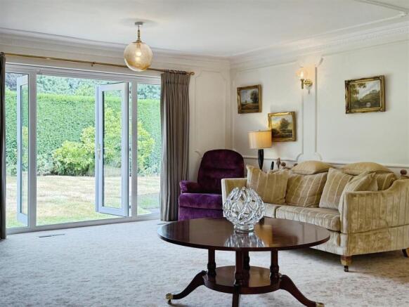 3 bed Detached Bungalow for sale Image 8
