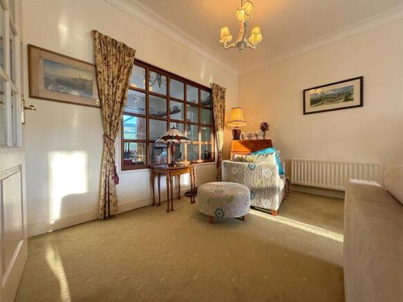 4 bed Detached Bungalow for sale Image 5