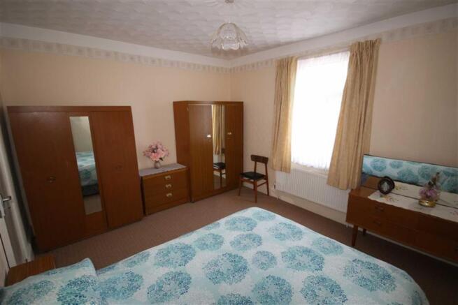 Bedroom 1: