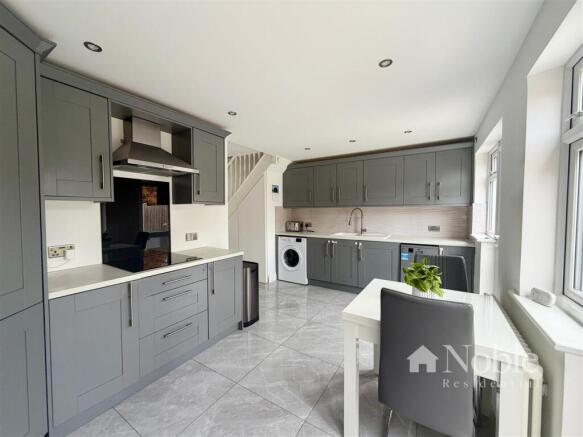 Kitchen/Breakfast Room