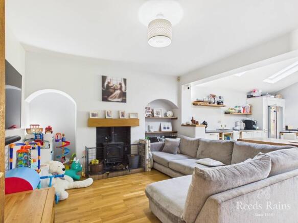 3 bed Semi-Detached for sale Image 10