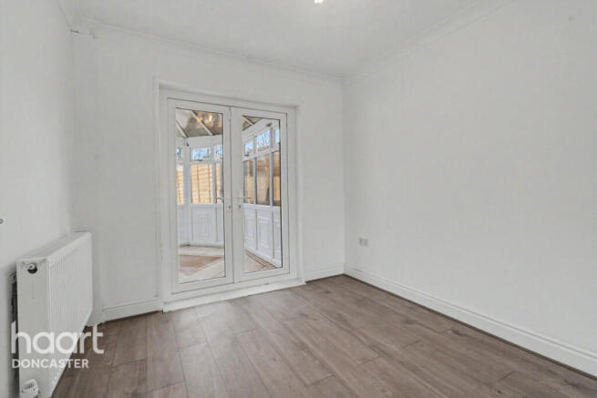 3 bed Semi-Detached for sale Image 10