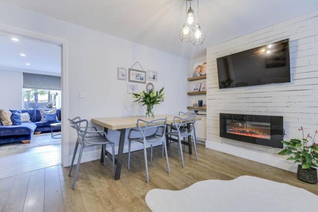 4 bed Terraced for sale Image 7