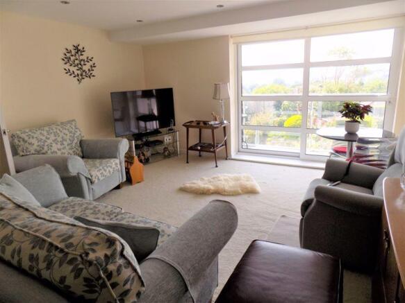 Lounge with Balcony