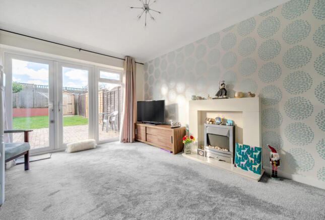 1383288-6-691db55...