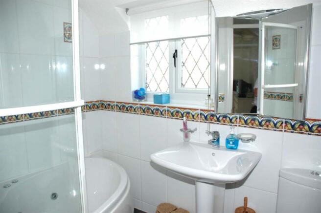 Photo 9