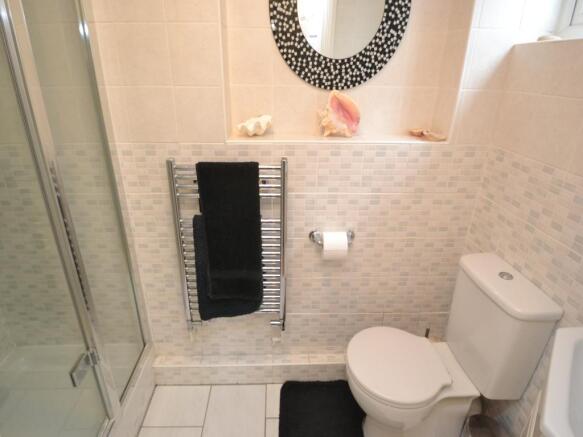 SHOWER ROOM