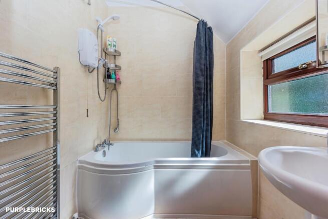3 bed Semi-Detached for sale Image 12