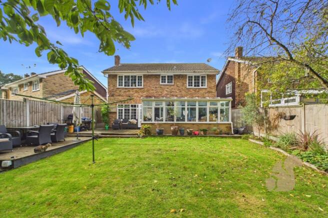 St. Andrews Place, Shenfield, CM15 photo 4