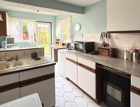 Kitchen 1