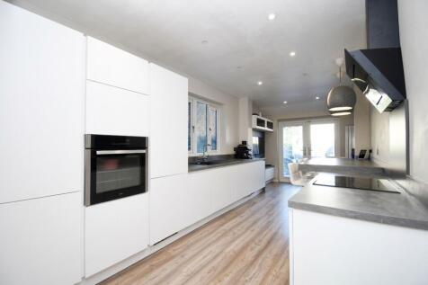 Cecil Road, Eccles, M30