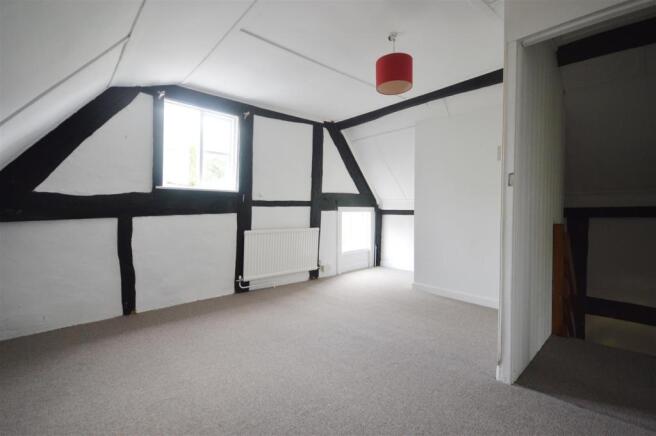 BEDROOM 2