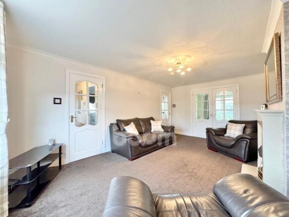 Mossend Avenue, Kilbirnie lounge pic