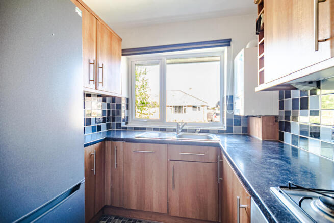 2 bed Semi-Detached Bungalow for sale Image 7