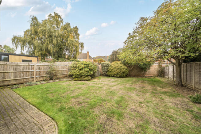 Kelvin Crescent, Harrow photo 2