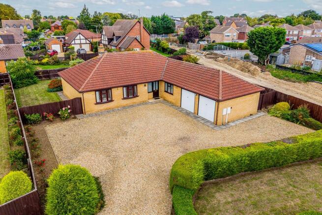2-bed detached on Mulberry Way, Spalding, £360,000