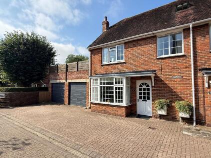 Belmont, The Street, Bramber, West Sussex, BN44 3WE