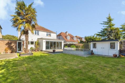 Albany Gardens West, Clacton-on-Sea, Essex, CO15