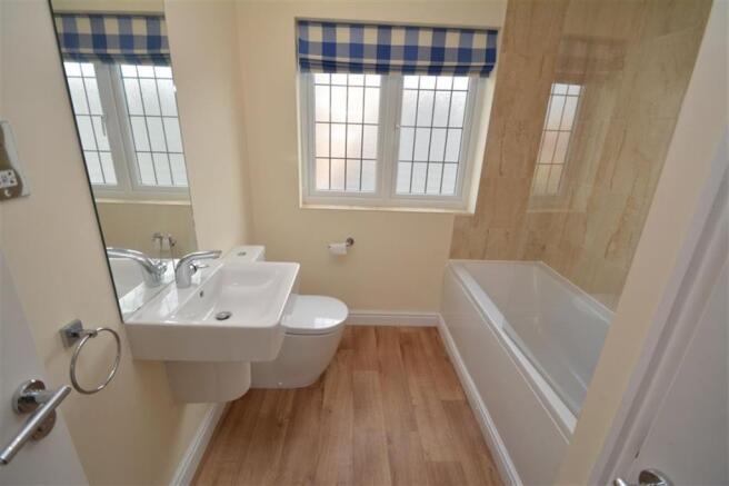 FAMILY BATHROOM