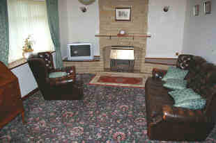 LOUNGE / DINER