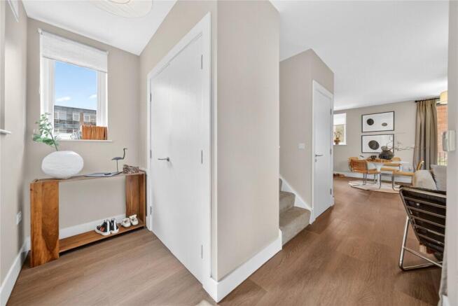 3 bed House for sale Image 4