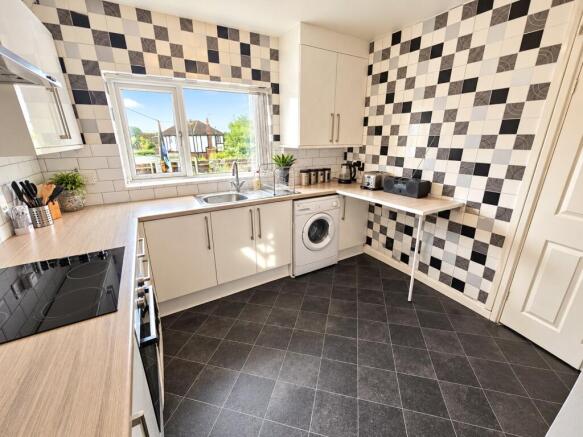 Pensby Road, Pensby, Wirral, CH61 photo 3
