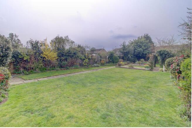 Highfields Road, Witham, CM8 (32)