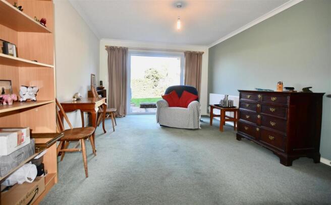 Sitting/Dining Room