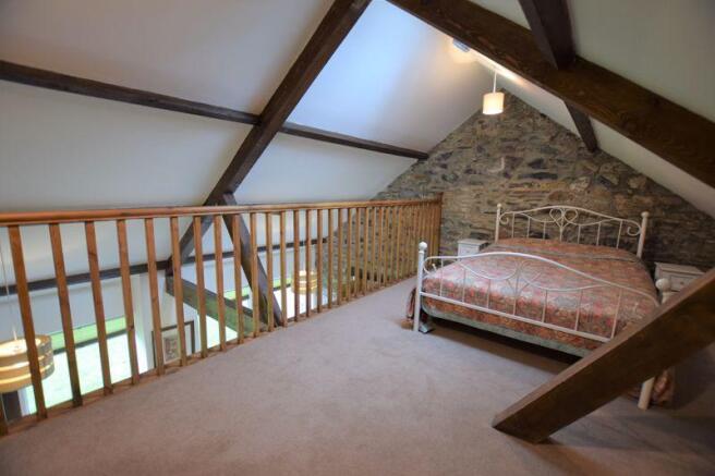 Mezzanine Bedr...
