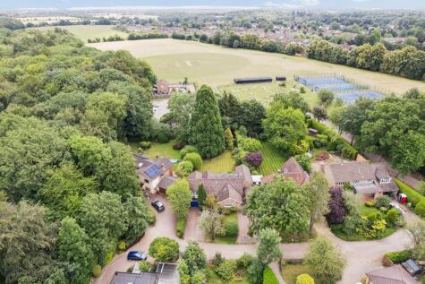 Chenies Avenue, Little Chalfont