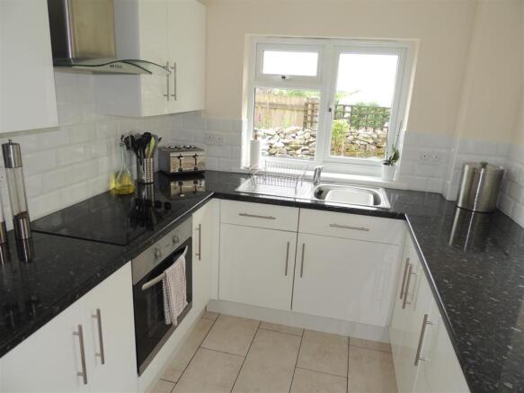 Kitchen: