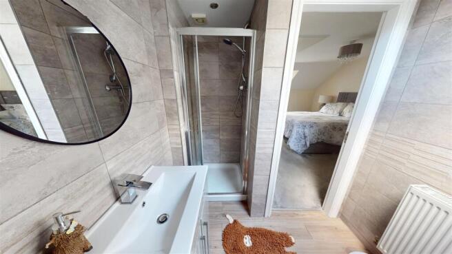3 bed Town House for sale Image 12