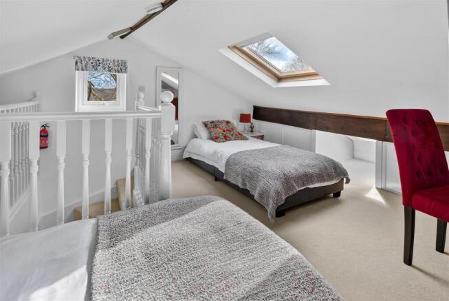 2 bed Terraced for sale Image 12