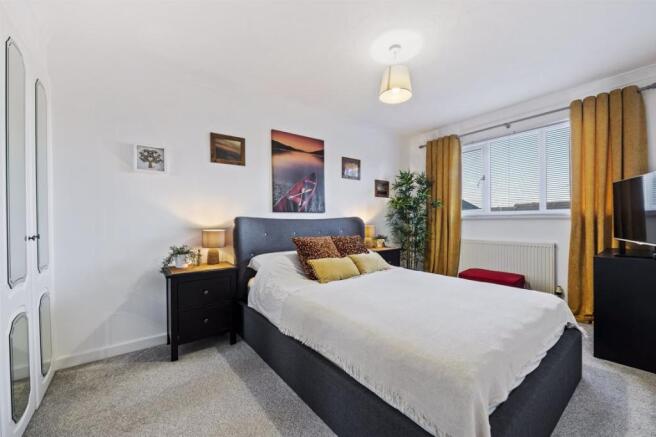 Bedroom 1: