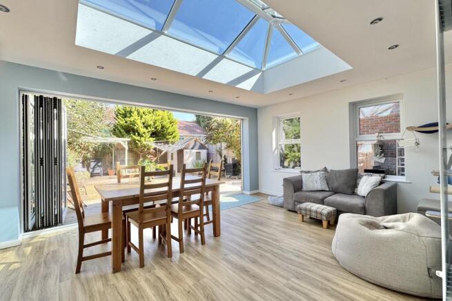 Garden Room 1