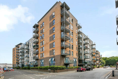 Jude Street, E16
