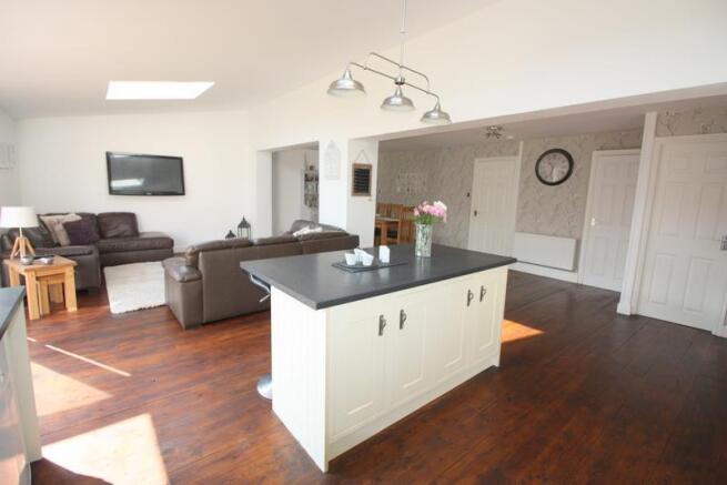 Kitchen / DIner