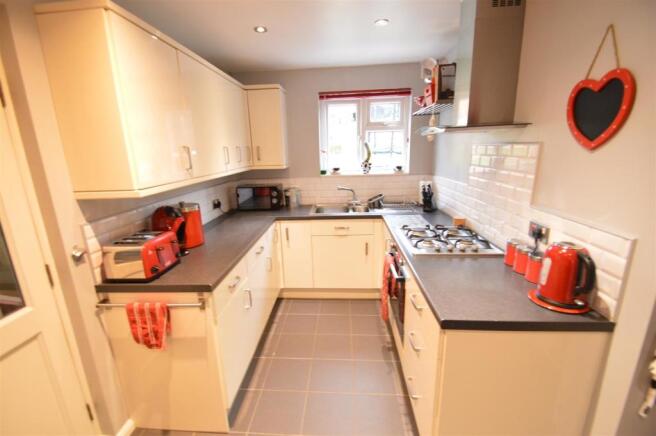 kitchen-breakfast room