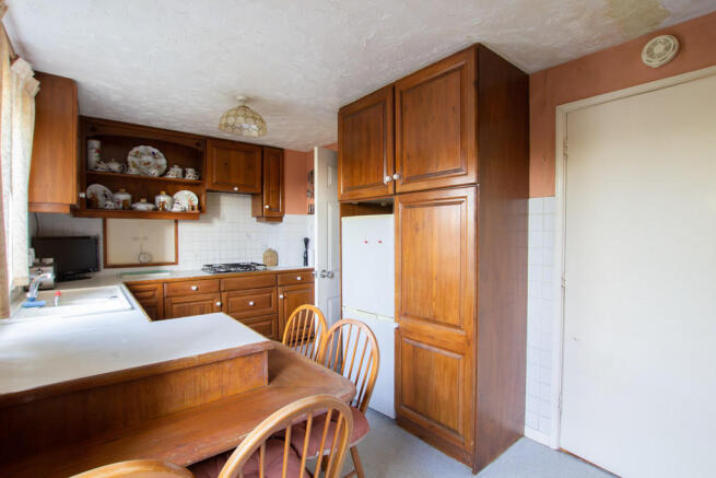 Kitchen / Breakfa...
