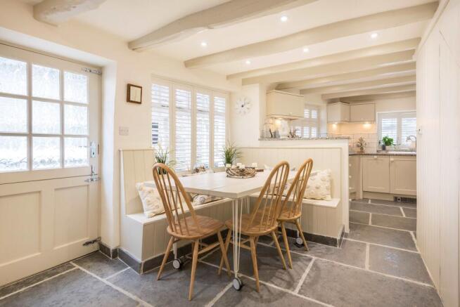 65e89f52f151d_DW-2020-08-18-Cor-Anglais-Port-Isaa