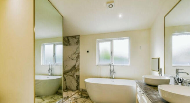 2 bed Lodge for sale Image 8