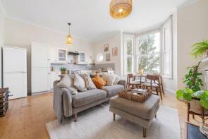 Flat 2, 114, Hinton Road, London SE24 0HU